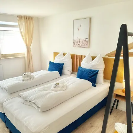 Zentral In Altstadt - Bis 5 Gaeste - Free Parking Daire *