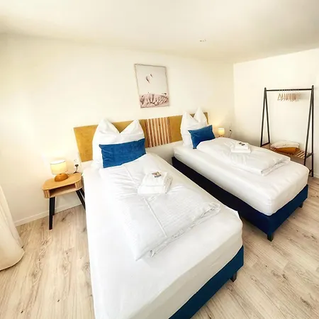Zentral In Altstadt - Bis 5 Gaeste - Free Parking Daire *
