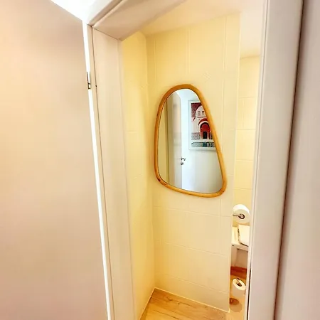 Daire Zentral In Altstadt - Bis 5 Gaeste - Free Parking *
